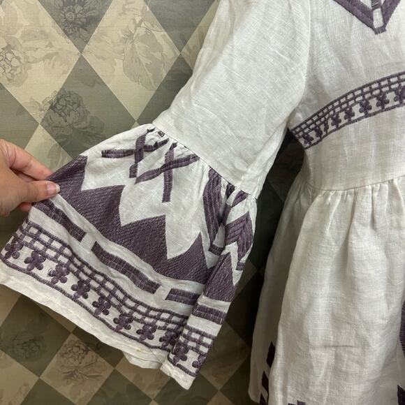 Greek Archaic Kori White Linen Blouse with Purple Embroidery - Picture 3 of 7